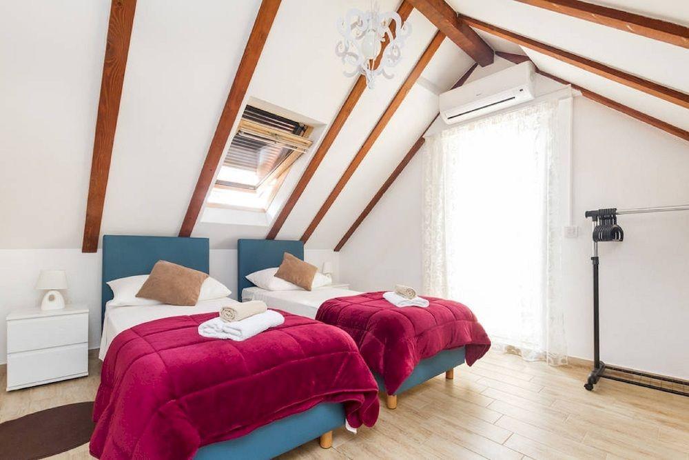 Peruzovic Rooms 1 سبليت المظهر الخارجي الصورة