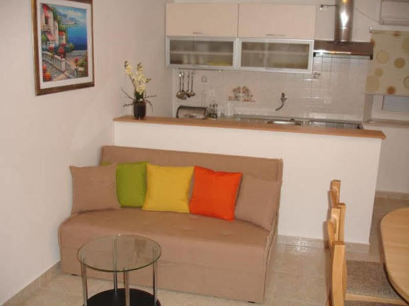 Peruzovic Rooms 1 سبليت المظهر الخارجي الصورة